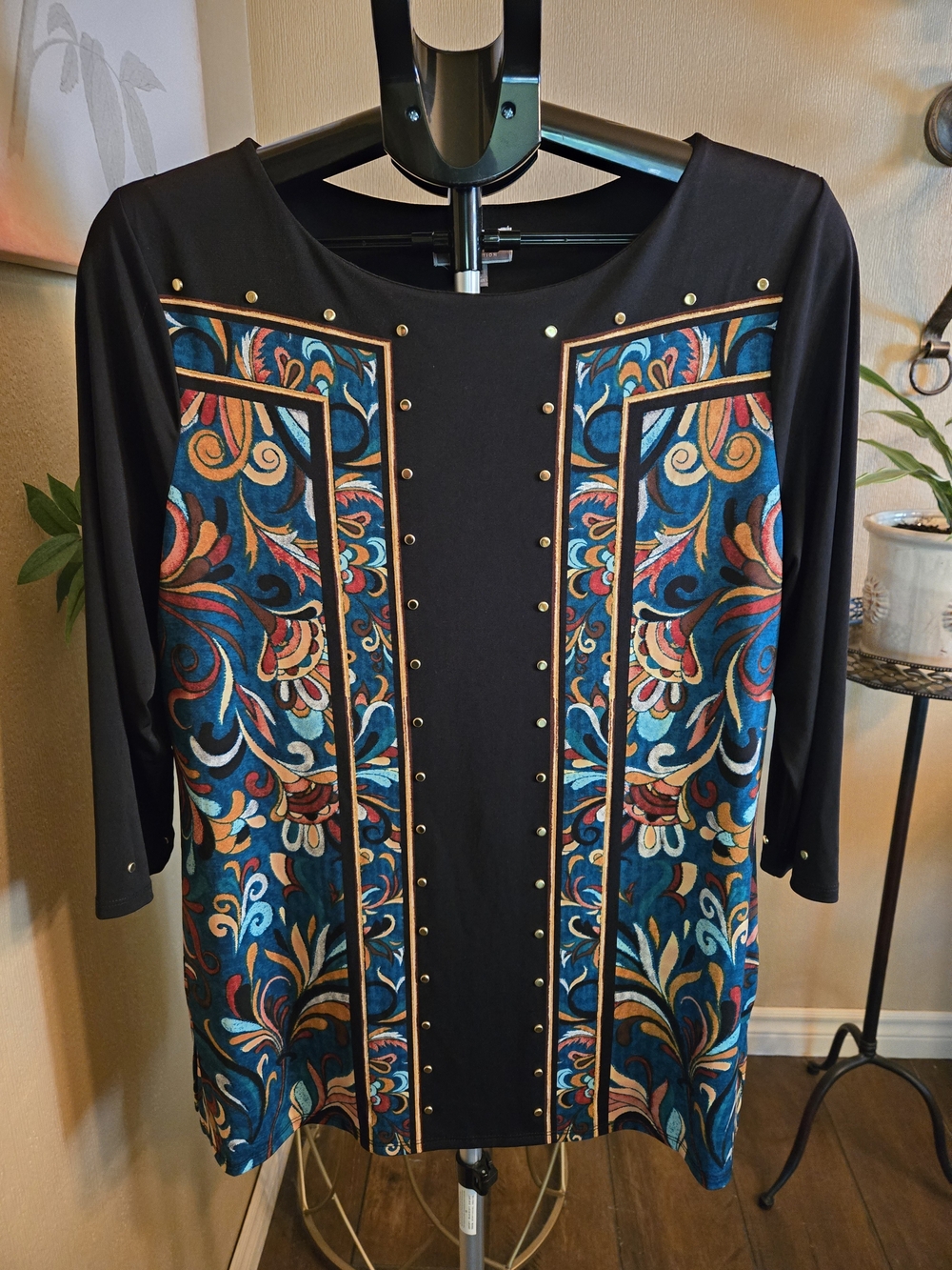 JM Collection Black Tunic Top with Multicolor Baroque Accent